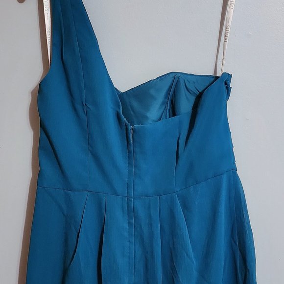 David's Bridal One Shoulder Chiffon Dress - Picture 2 of 4